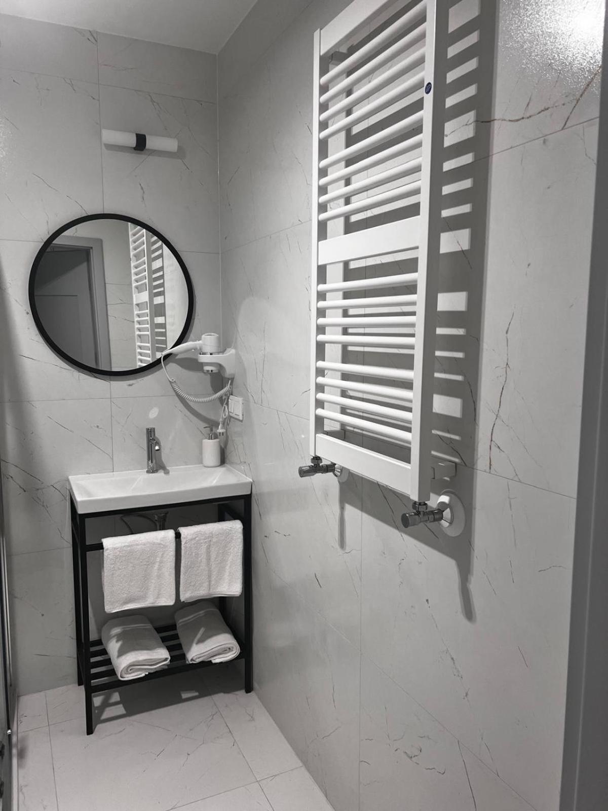 Apartamenty Sw Stanislawa Skierniewice Esterno foto